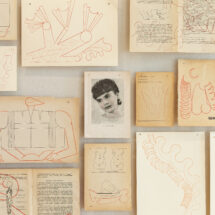 Agata Marchlewicz, fragment pracy Wydawnictwa Szkolne i Pedagogiczne, 2024-2025, Widok wystawy „Ukryte parametry”, OP ENHEIM, 17.10.2025-22.02.2026, fot. Alicja Kielan